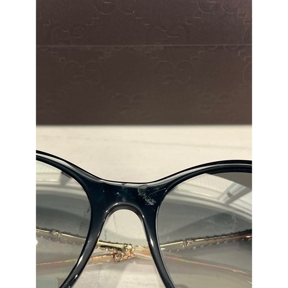Gucci Women's Polarized Sunglasses Black Frame Gold Detail Designer Eyewear - Picture 7 of 9